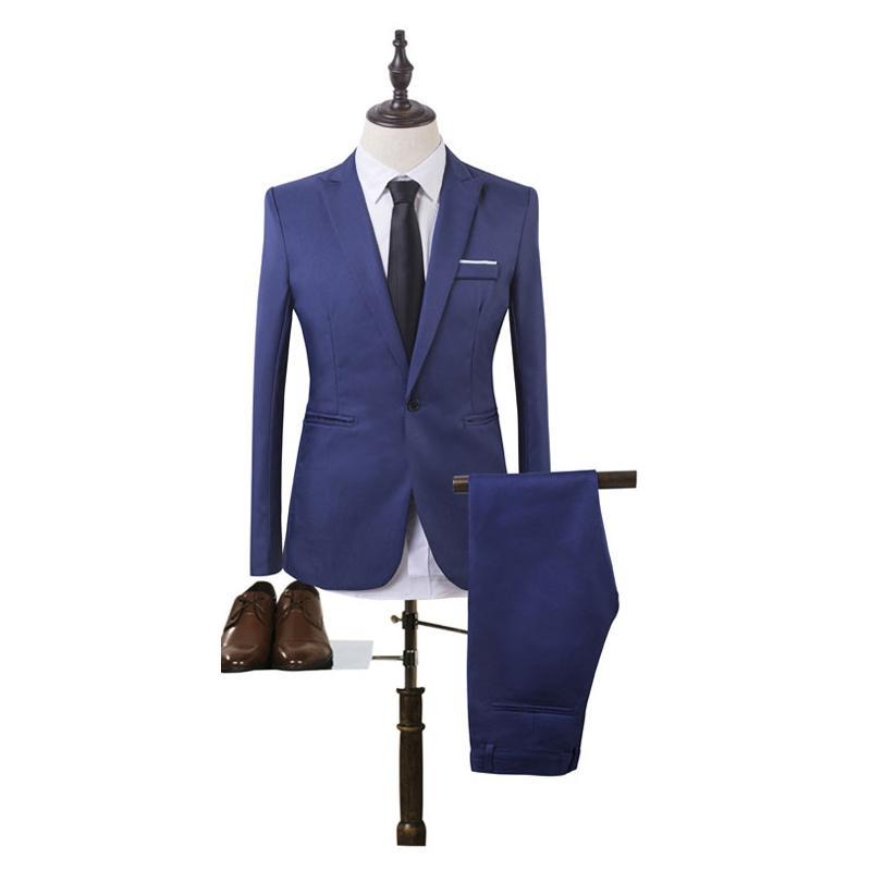Herren nan schlanker Businessanzug mit tailliertem Sakko und Chino-Hose EB