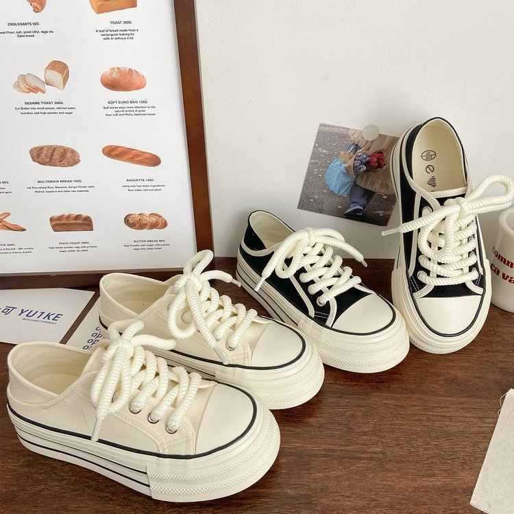 Damen Bequeme Sneaker mit doppelter Sohle und dekorativer Schnürung EB