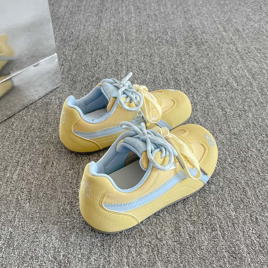 Damen Sportliche Sneakers mit innovativer Schnürung und farbenfrohem Design EB