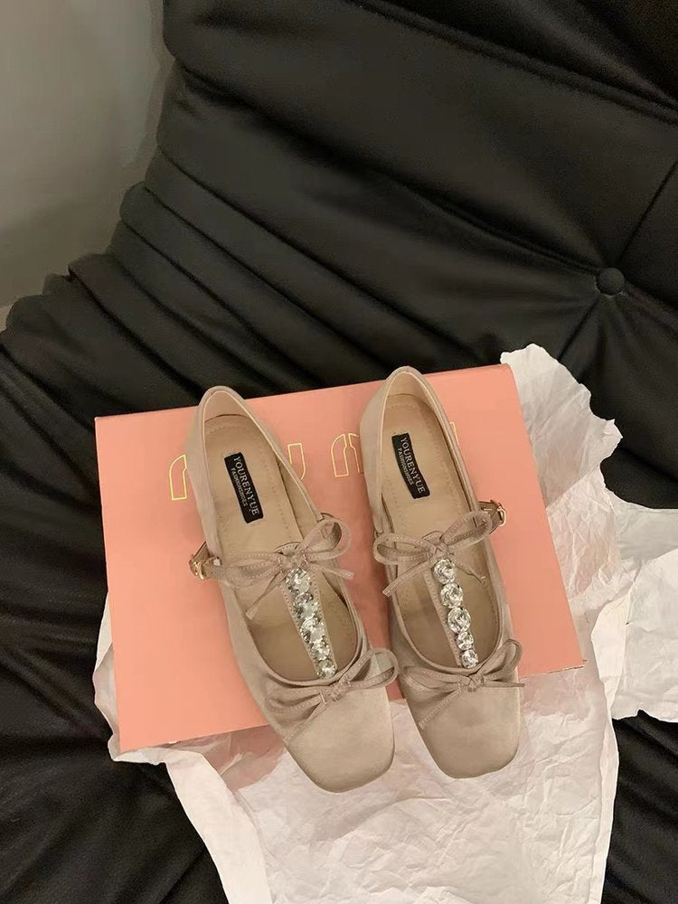 Damen elegante Ballerinas mit modischem Schleifenakzent und funkelnden Verzierungen EB