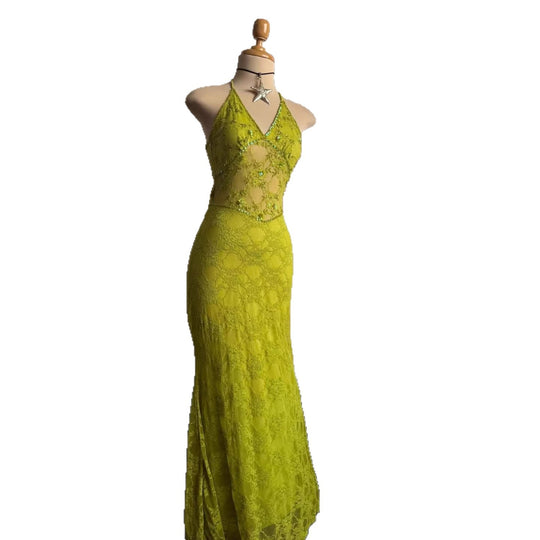 Damen Elegantes Spitzenkleid mit raffiniertem Schnitt EB