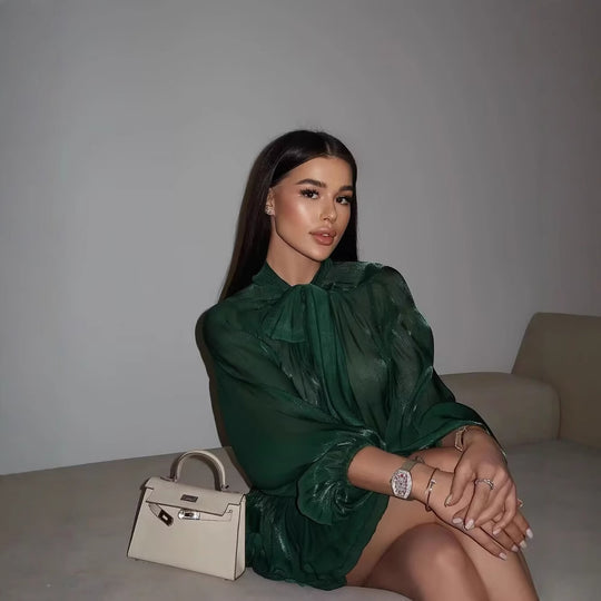 Damen Set aus eleganter Bluse mit Schleifendetail und voluminösem Rock EB