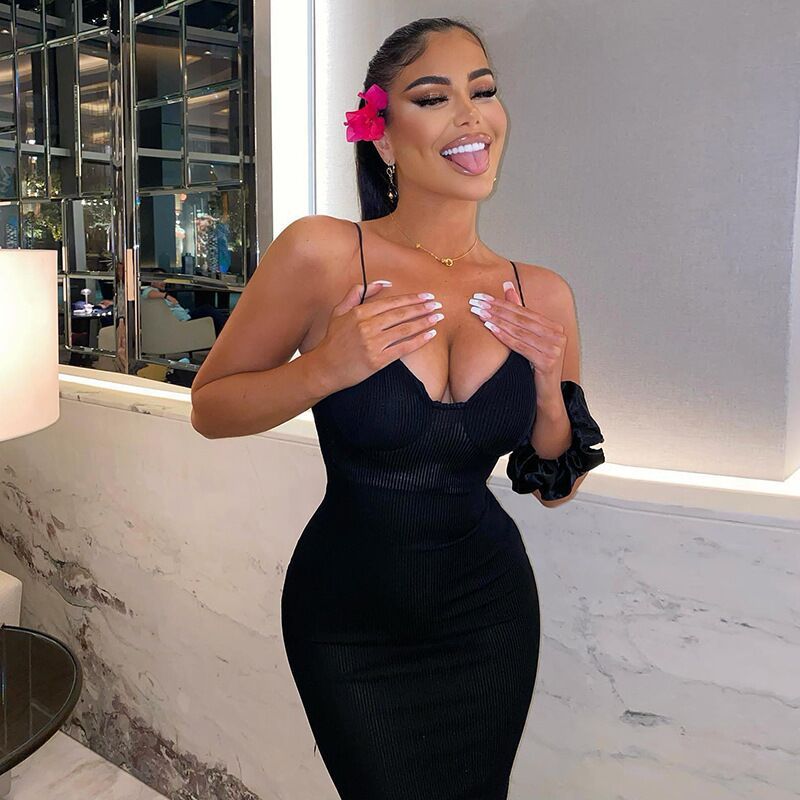 Damen figurbetontes Midi-Kleid mit Spaghettiträgern und Raffungen EB