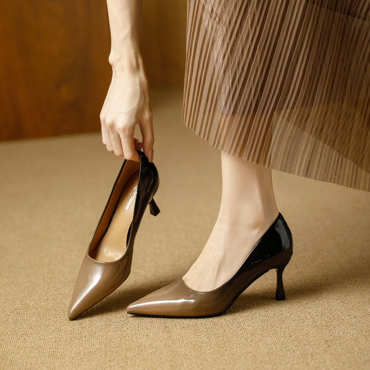 Damen trendige High Heels mit spitz zulaufender Silhouette und glänzender Oberfläche EB
