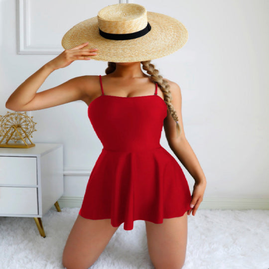 Damen Sommerlicher Badeanzug mit schwingendem Rock EB