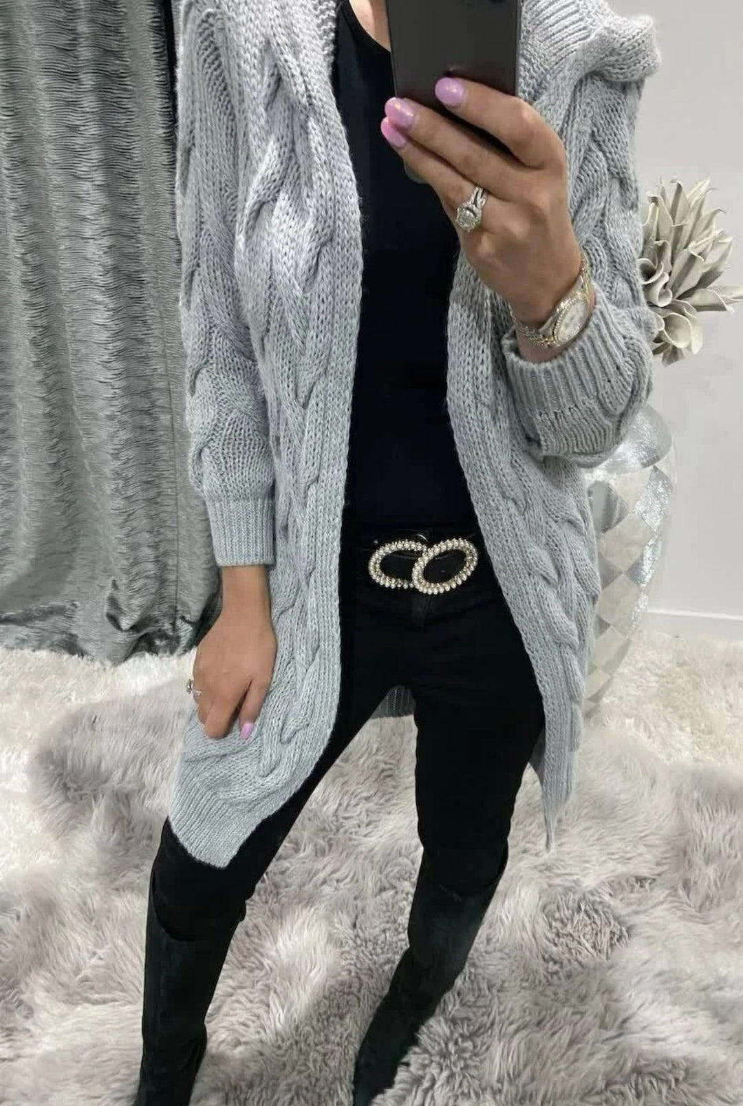 Damen Lange Strickjacke mit hochwertigem Zopfmuster und lässigem Schnitt EB