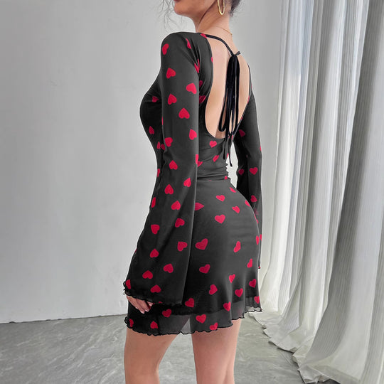 Damen nan figurbetontes Mini-Kleid aus feinem Netzstoff mit Herzmuster und Trompetenärmeln EB