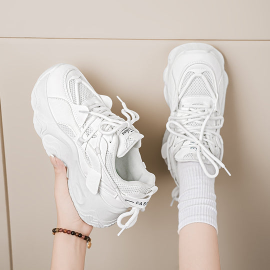 Damen Sportliche Sneaker mit atmungsaktiver Mesh-Oberfläche und dämpfender Laufsohle EB