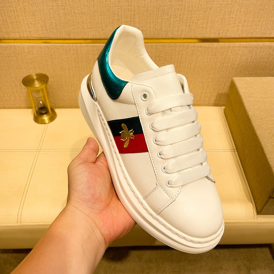 Damen Modische Sneakers mit buntem Akzent und elegantem Design EB
