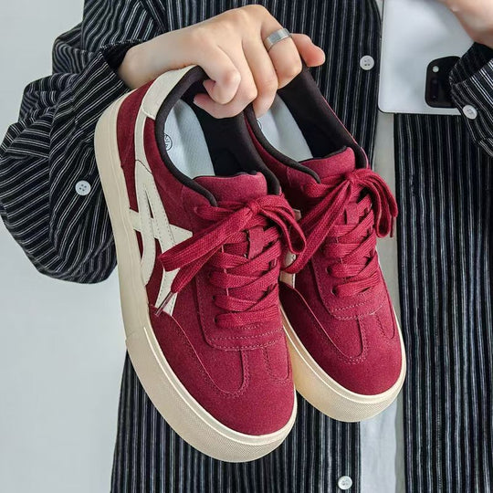 Damen Sportliche Sneakers aus hochwertigem Wildleder mit bequemer Schnürung EB