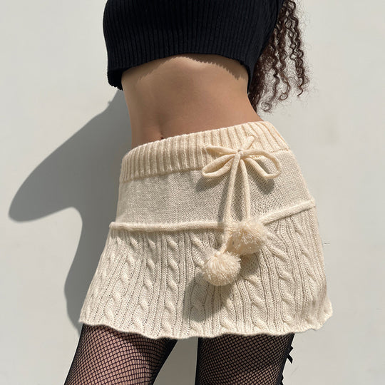 Damen gestrickter Minirock mit dekorativen Pompons und elastischem Bund EB