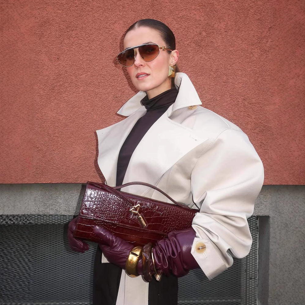 Damen stylischer Trenchcoat mit breitem Kragen und Gürteldetails EB
