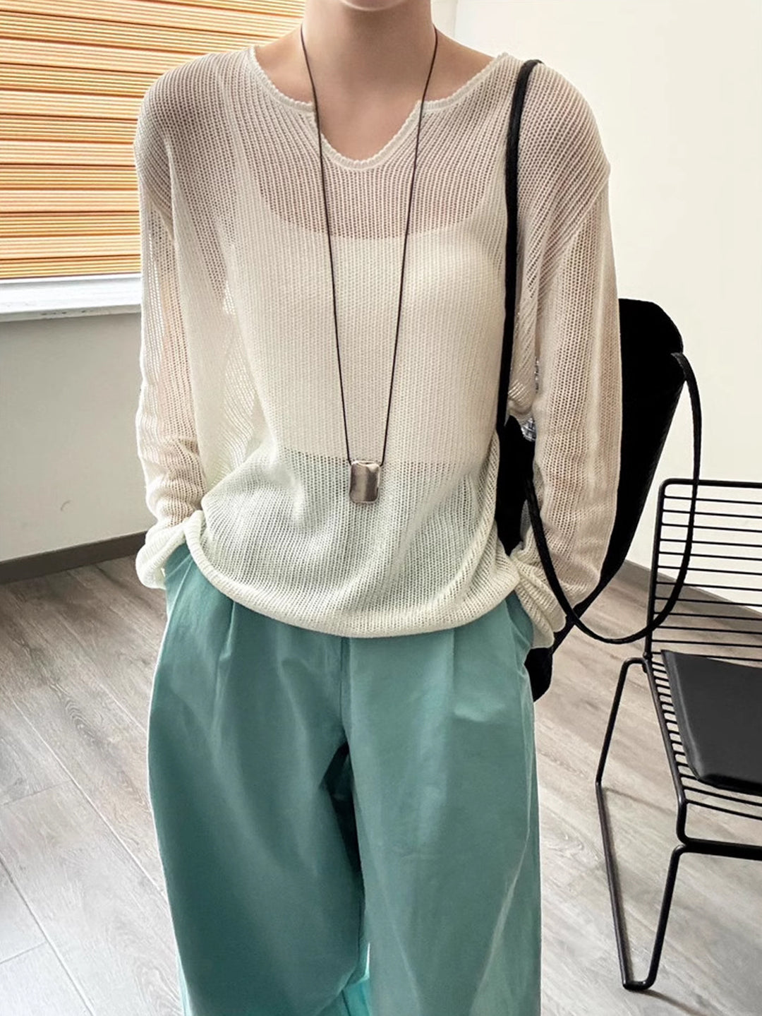 Damen luftiger Strickpullover mit V-Ausschnitt und lässigem Schnitt EB
