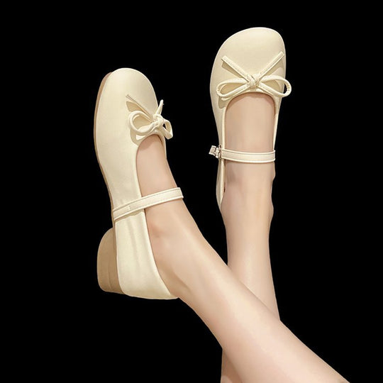 Damen Ballerinas mit zierlichem Schleifenakzent und verstellbarem Riemen EB
