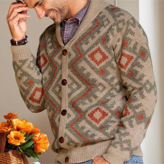 Herren Strickjacke mit traditionellem geometrischen Muster und warmem Schalkragen EB