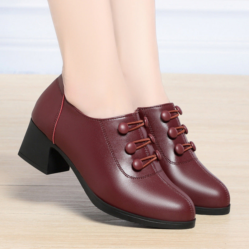 Damen elegante Slipper mit modischem Knopfdetail und komfortablem Blockabsatz EB