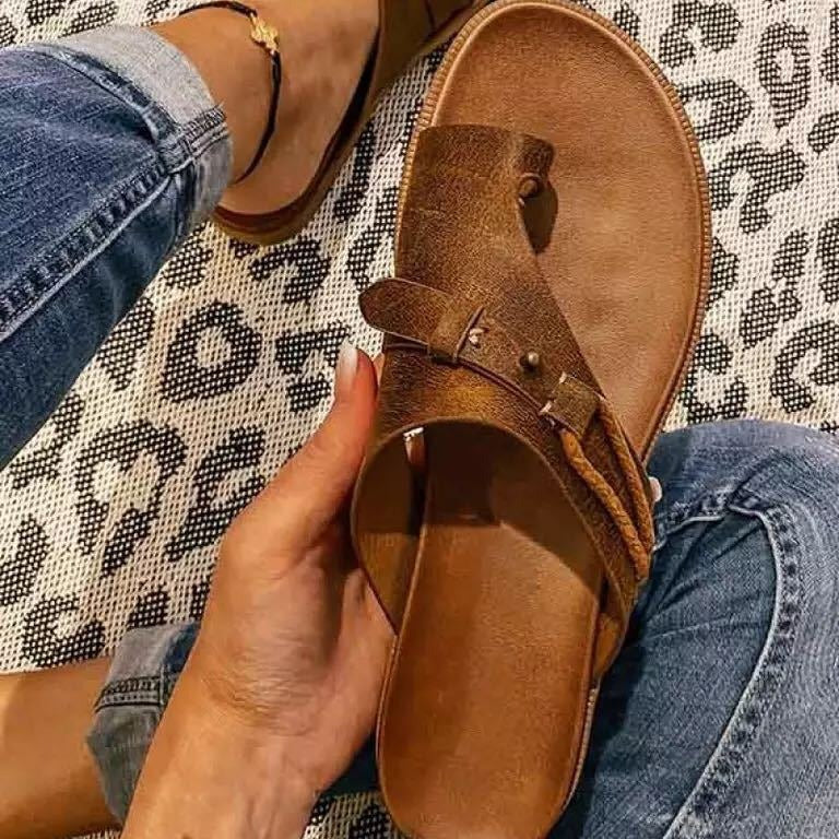 Damen Sandalen mit breiten Riemen und ergonomischem Fußbett EB