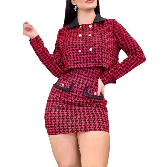 Damen modisches Ensemble mit kariertem Design und tiefem Kragen EB