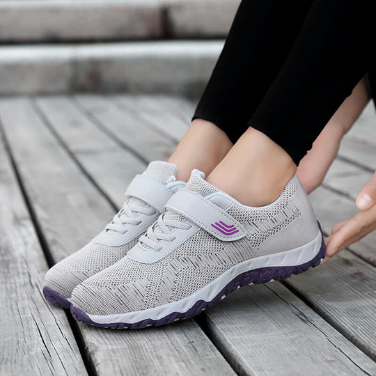 Damen Sportliche Sneakers mit Klettverschluss und atmungsaktivem Mesh-Obermaterial EB
