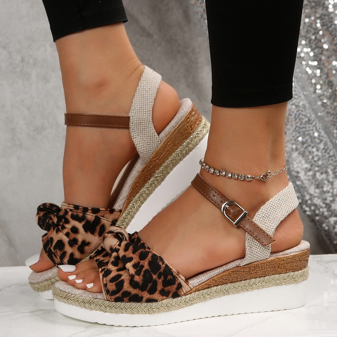Damen Wedge-Sandalen mit raffiniertem Knoten-Detail und komfortablem Fußbett EB