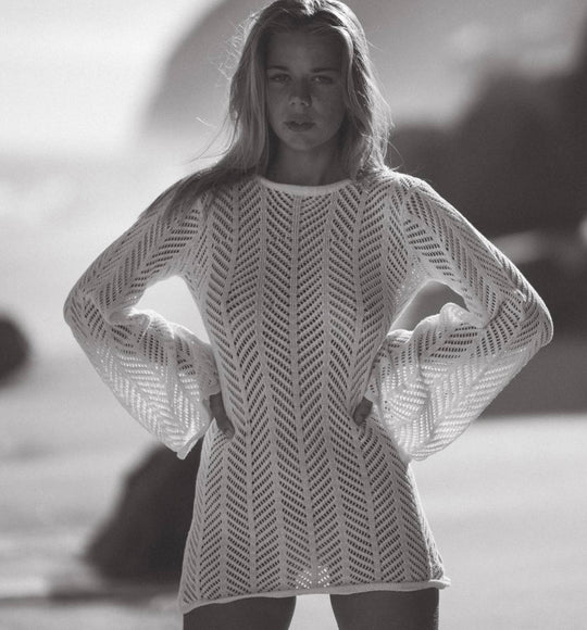 Damen Stricktop mit elegantem Netzdesign und weiten Ärmeln EB