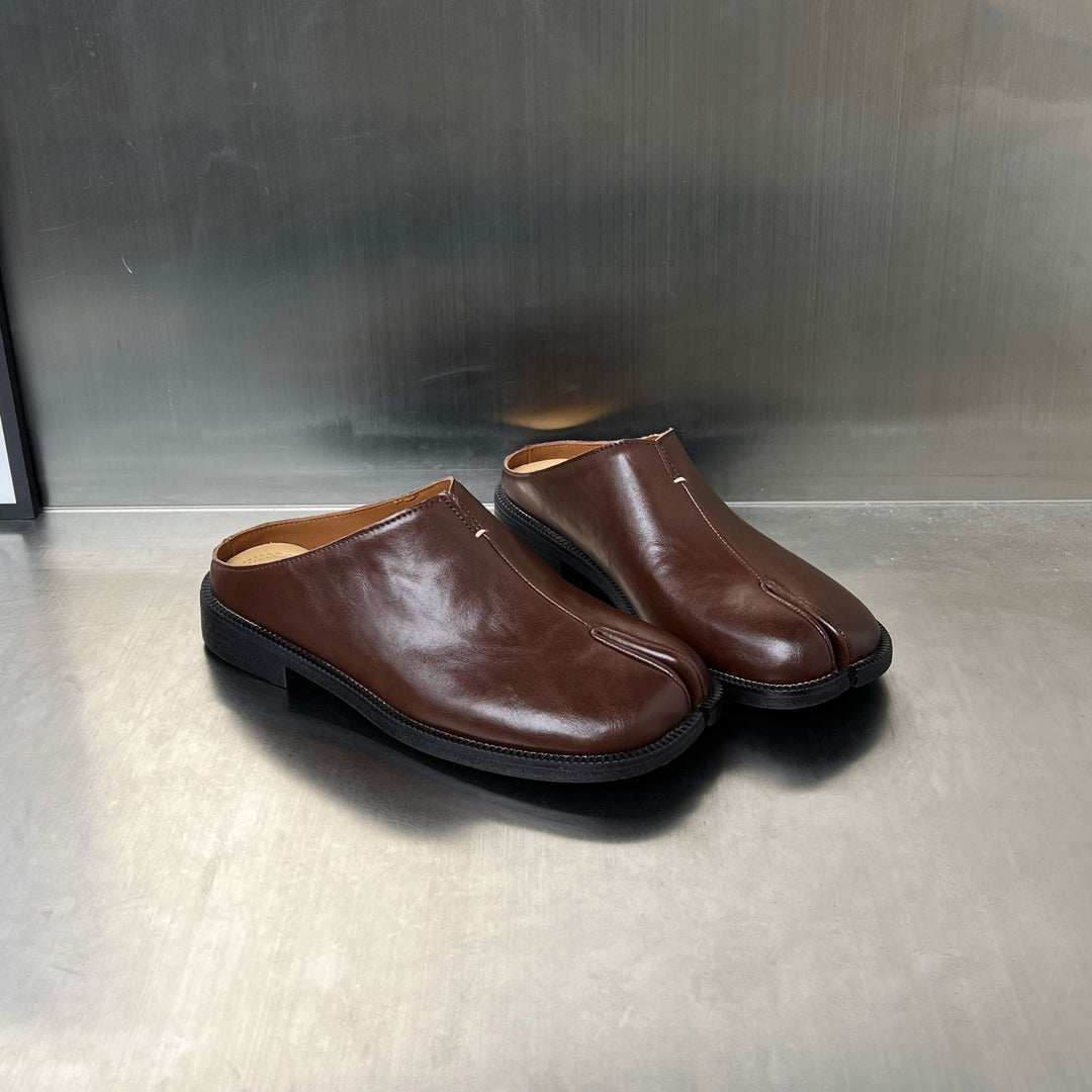 Damen modische Clogs mit einzigartigem Design und bequemer Schnallenverzierung EB