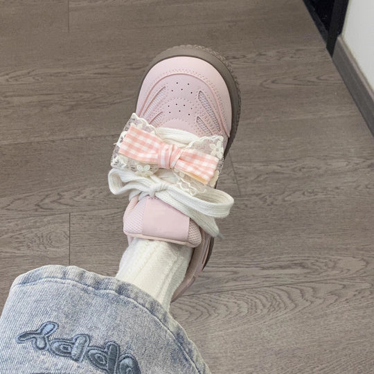 Damen Sneakers mit verspielten Rüschen und atmungsaktiver Netzstruktur EB