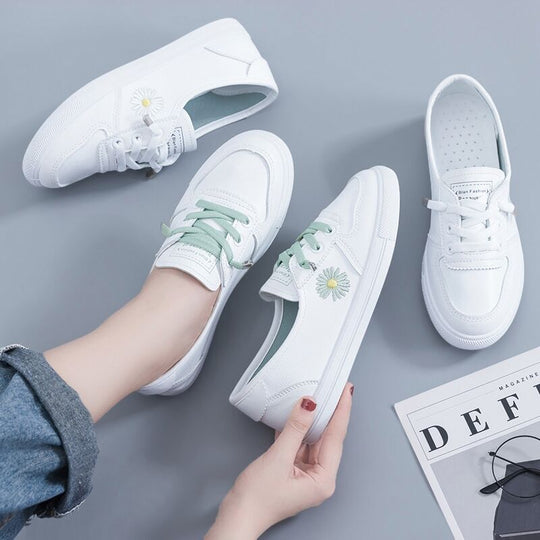 Damen Sneaker mit floralem Stickdesign und atmungsaktivem Obermaterial EB