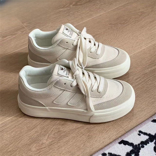 Damen Sneakers aus weichem Veloursleder mit rutschfester Sohle EB