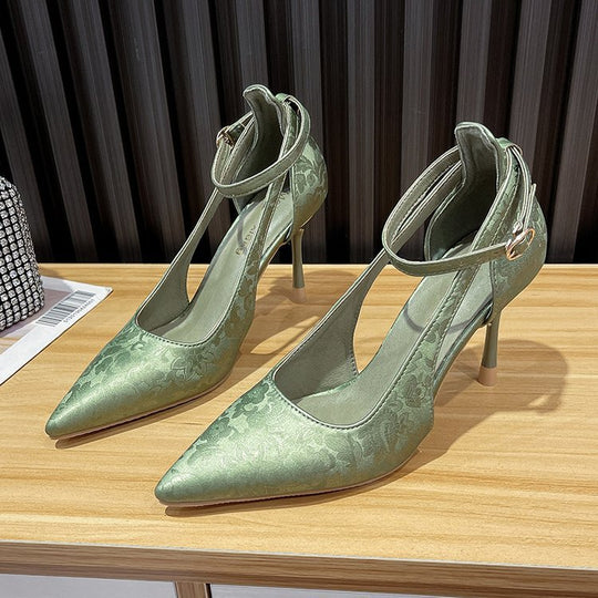 Damen Spitzen High Heels mit eleganter Fesselriemenverzierung EB
