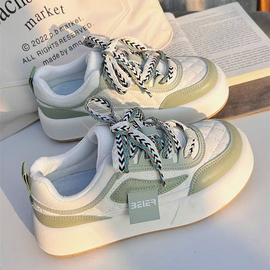 Damen modische Sneaker mit quilted Design und robustem Fersenbereich EB