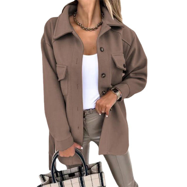 Damen Oversize-Hemdjacke mit praktischen Taschen und modernem Kragen EB