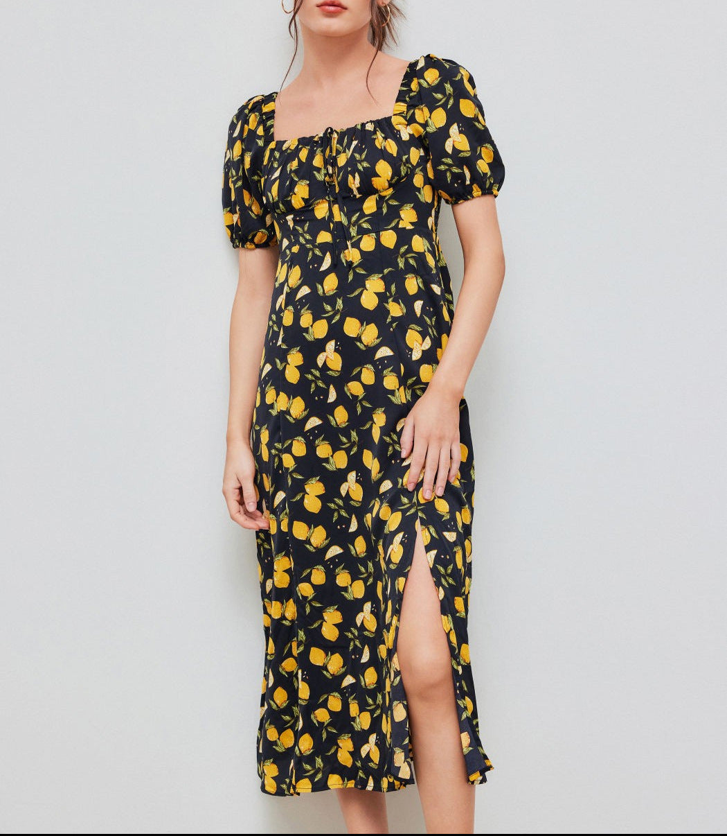 Damen Maxikleid mit pflanzlichem Muster und raffiniertem Schlitz EB