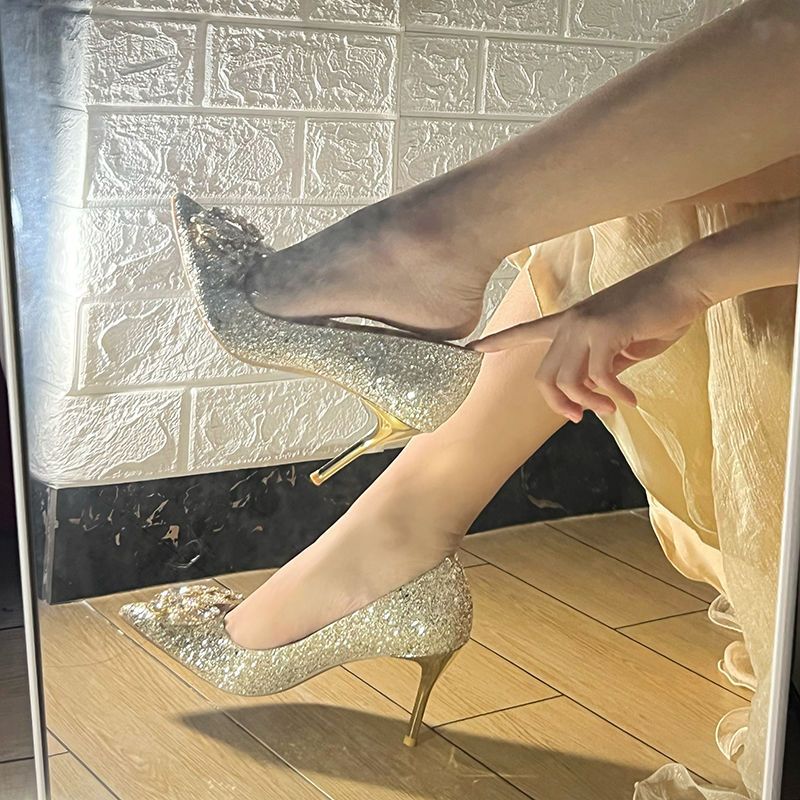 Damen Glänzende Stilettos mit Ziersteinverzierung EB