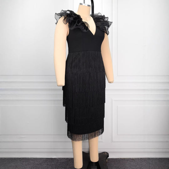 Damen Abendkleid mit voluminösen Rüschendetails und schickem Fransen EB