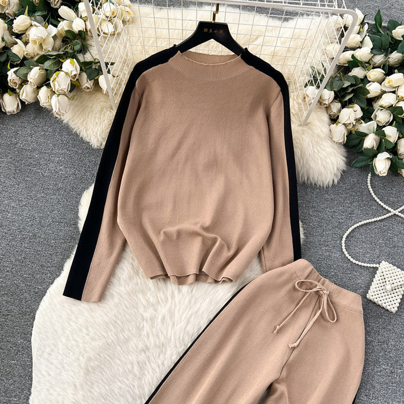 Damen sportliches Lounge-Set mit kontrastierenden Seiteneinsätzen EB