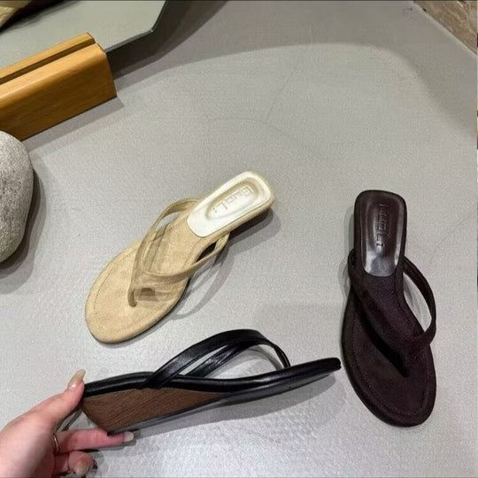 Damen elegante Zehentrenner-Pantoletten mit komfortabler Absatzhöhe und modischem Design EB