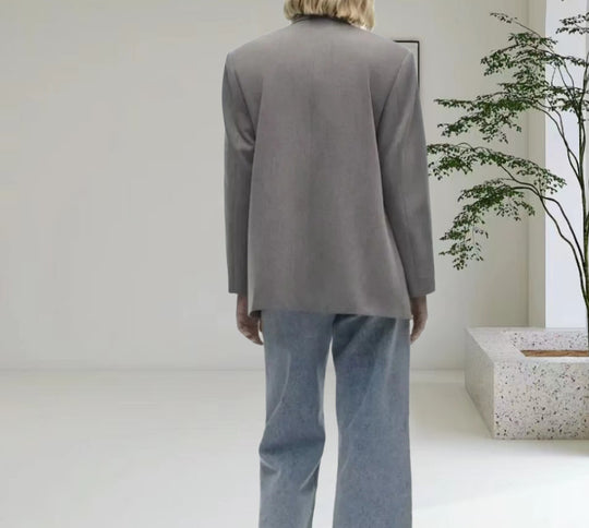 Damen Oversized Blazer mit eleganter Silhouette und dekorativen Knöpfen EB