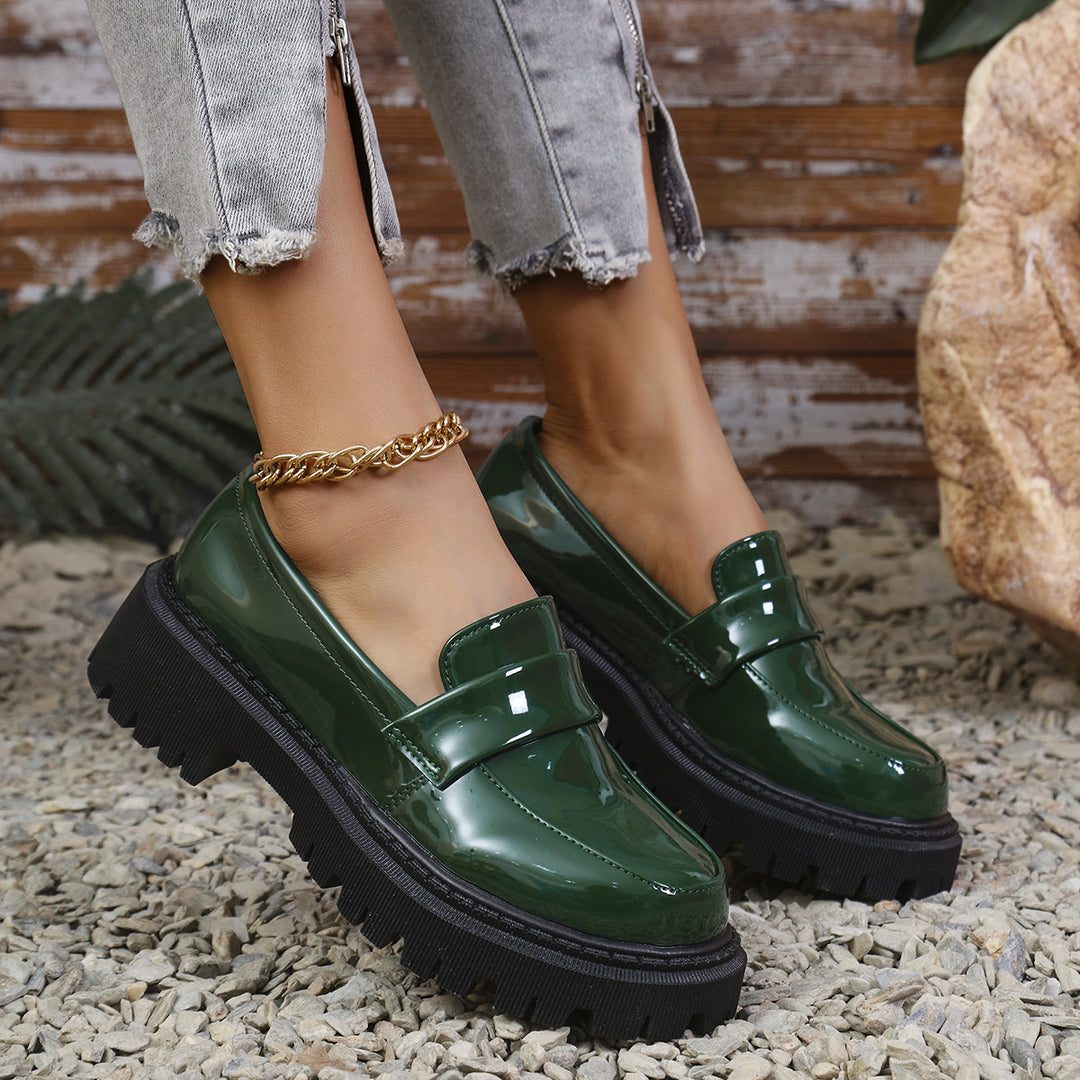 Damen Modische Lackloafers mit robustem Profil und stylishem Knoten-Detail EB