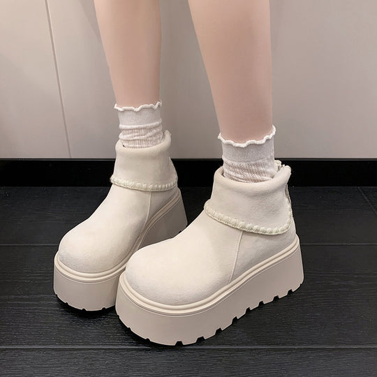 Damen Plattformstiefel mit warmem Innenfutter und dekorativem Abschlusssaum EB