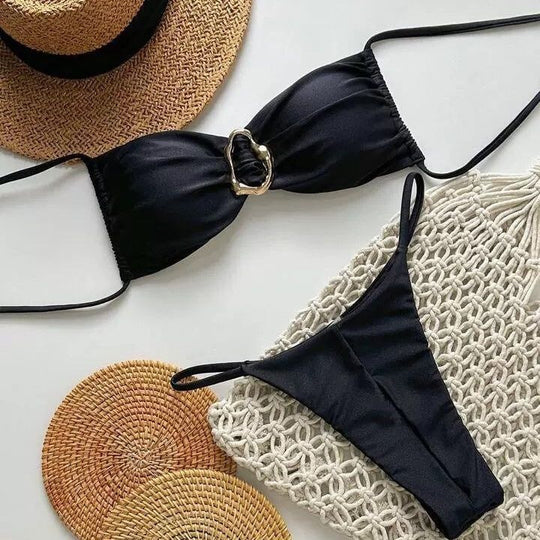 Damen Bikinis mit dekorativem Accessoire EB