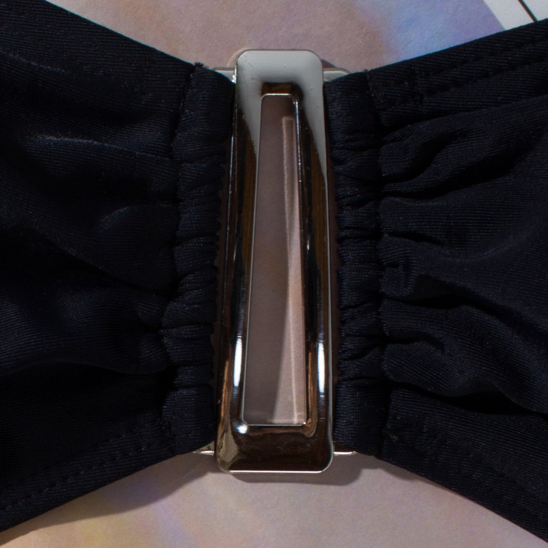 Damen Bandeau-Bikini mit verstellbaren Trägern und eleganten Detail EB