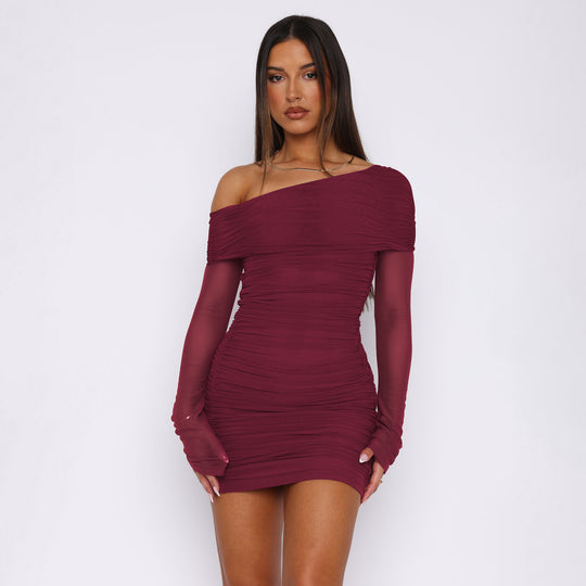 Damen Elegantes Minikleid mit asymmetrischen Ärmel und Raffung EB