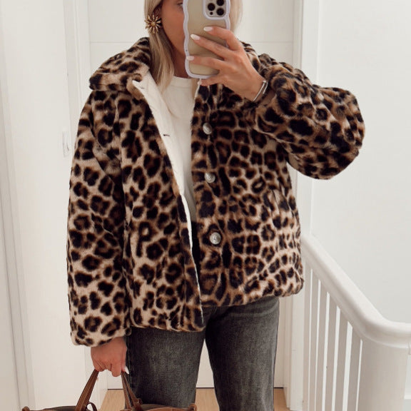 Damen Kunstfelljacke mit modischem Leopardenmuster und komfortablem Schnitt EB
