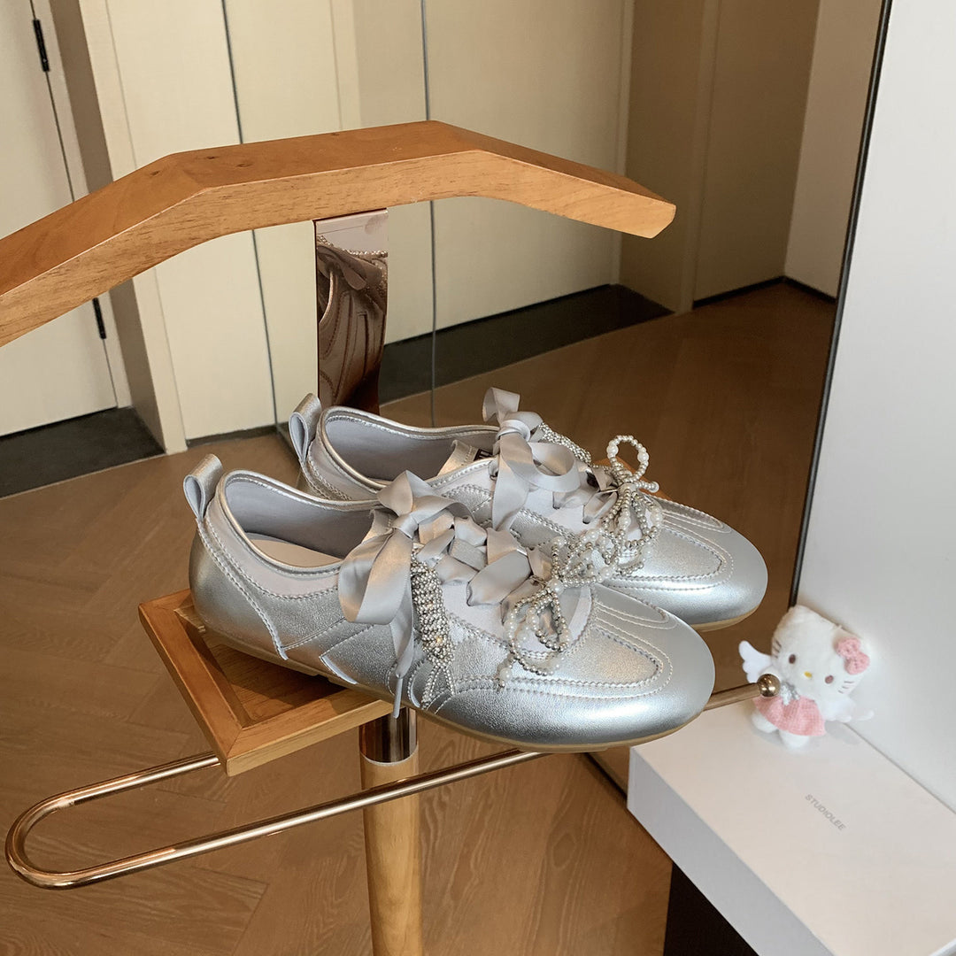 Damen Modische Sneakers aus metallischem Leder mit angesagtem Schleifenakzent EB