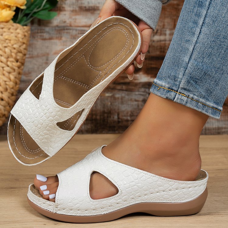 Damen modische Clogs mit modischem Cut-Out-Design und rutschfester Sohle EB