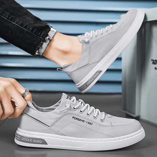 Damen Sportliche Sneakers mit atmungsaktiver Oberflächenstruktur und robustem Sohlenprofil EB