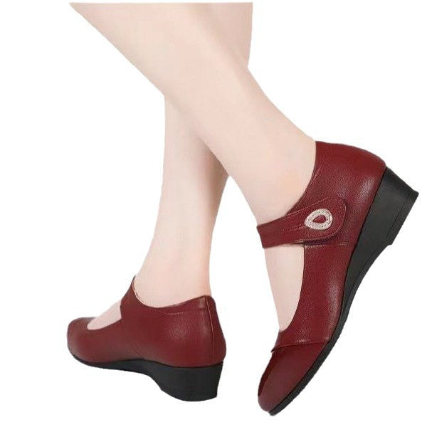Damen Ballerinas mit modischem Riemen und eleganter Schuhspitze EB