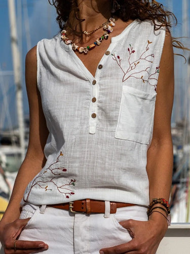 Damen Designbluse mit feiner Stickerei und Knopfdetails EB
