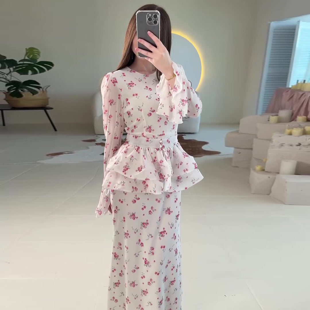 Damen Maxikleid mit voluminösem Peplum und floralen Akzenten EB